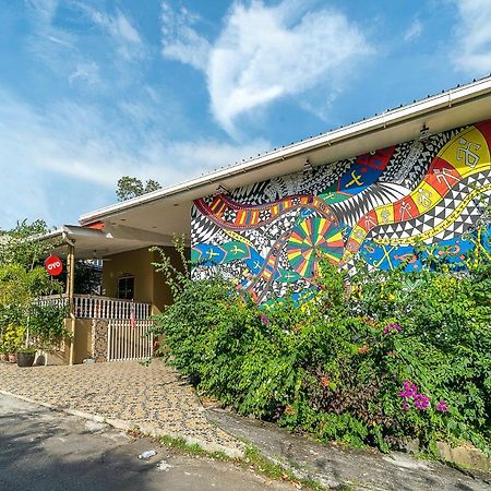 Oyo 89932 Dd Homestay Kota Kinabalu Eksteriør billede