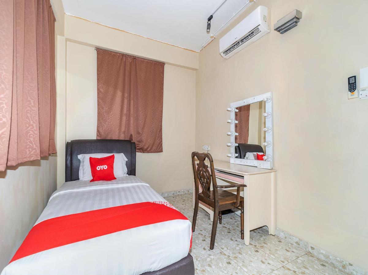 Oyo 89932 Dd Homestay Kota Kinabalu Eksteriør billede