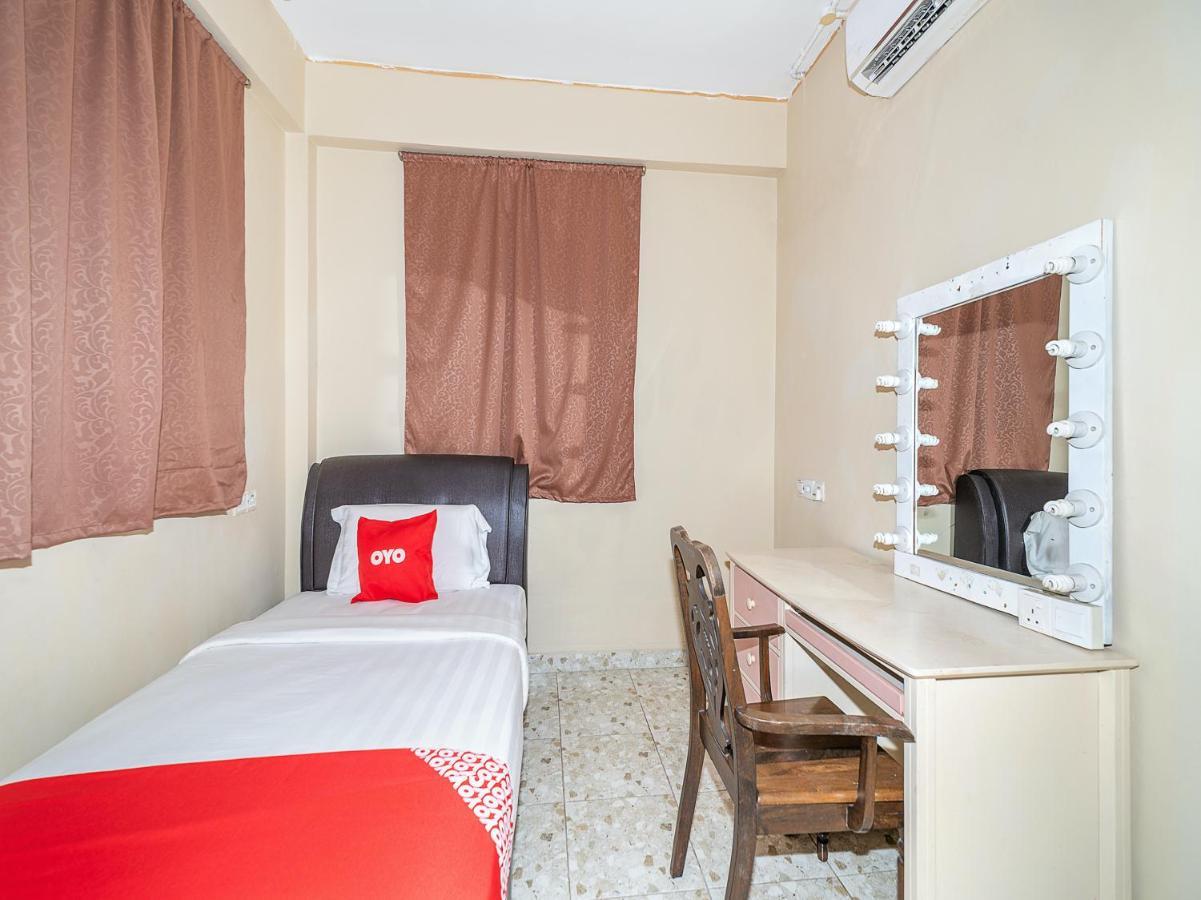 Oyo 89932 Dd Homestay Kota Kinabalu Eksteriør billede